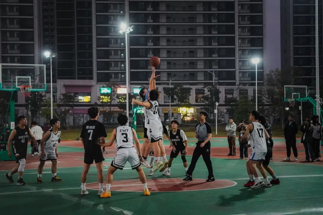 星空体育app下载地址-精彩篮球赛事轮番上演，激情爆棚