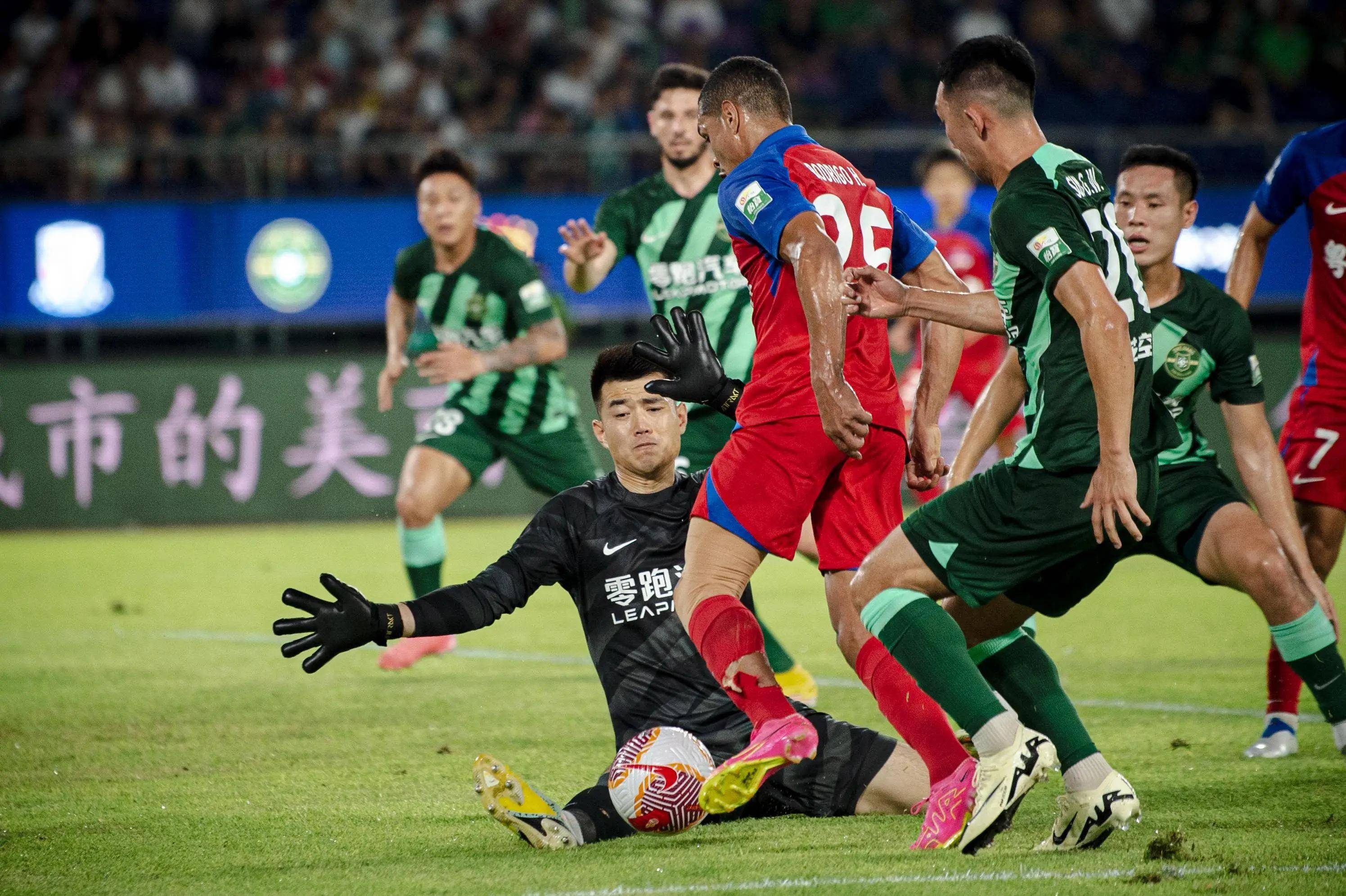 星空体育下载-关于广州恒大备战中超强敌，提升士气迎战的信息