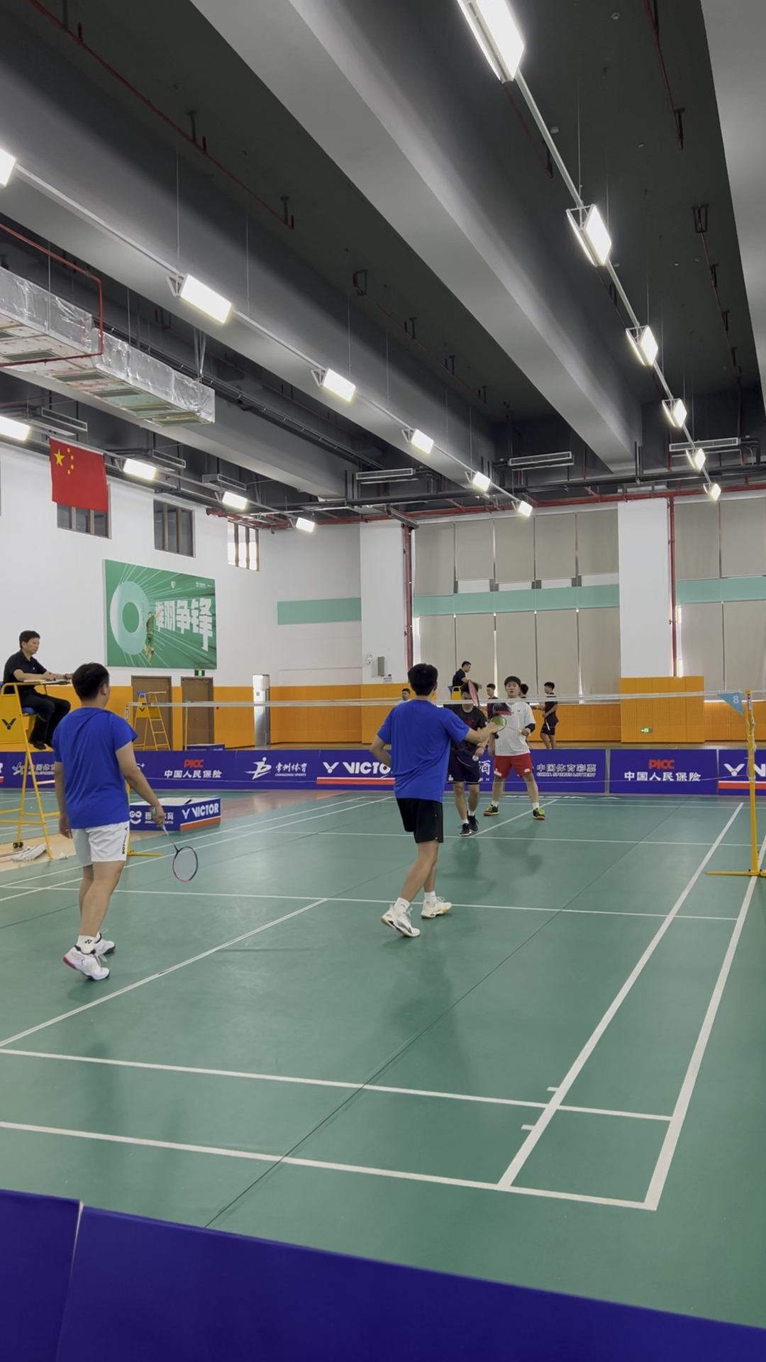 星空体育app下载地址-体育项目竞争激烈，选手斗智斗勇