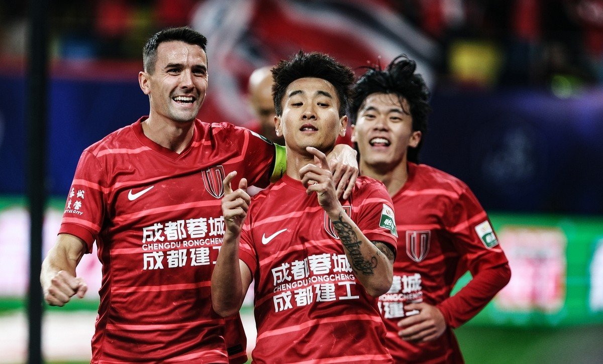 关于国内足球高潮上演,球队实力强劲,硝烟弥漫的信息 关于国内足球高潮上演,球队实力强劲,硝烟弥漫的信息