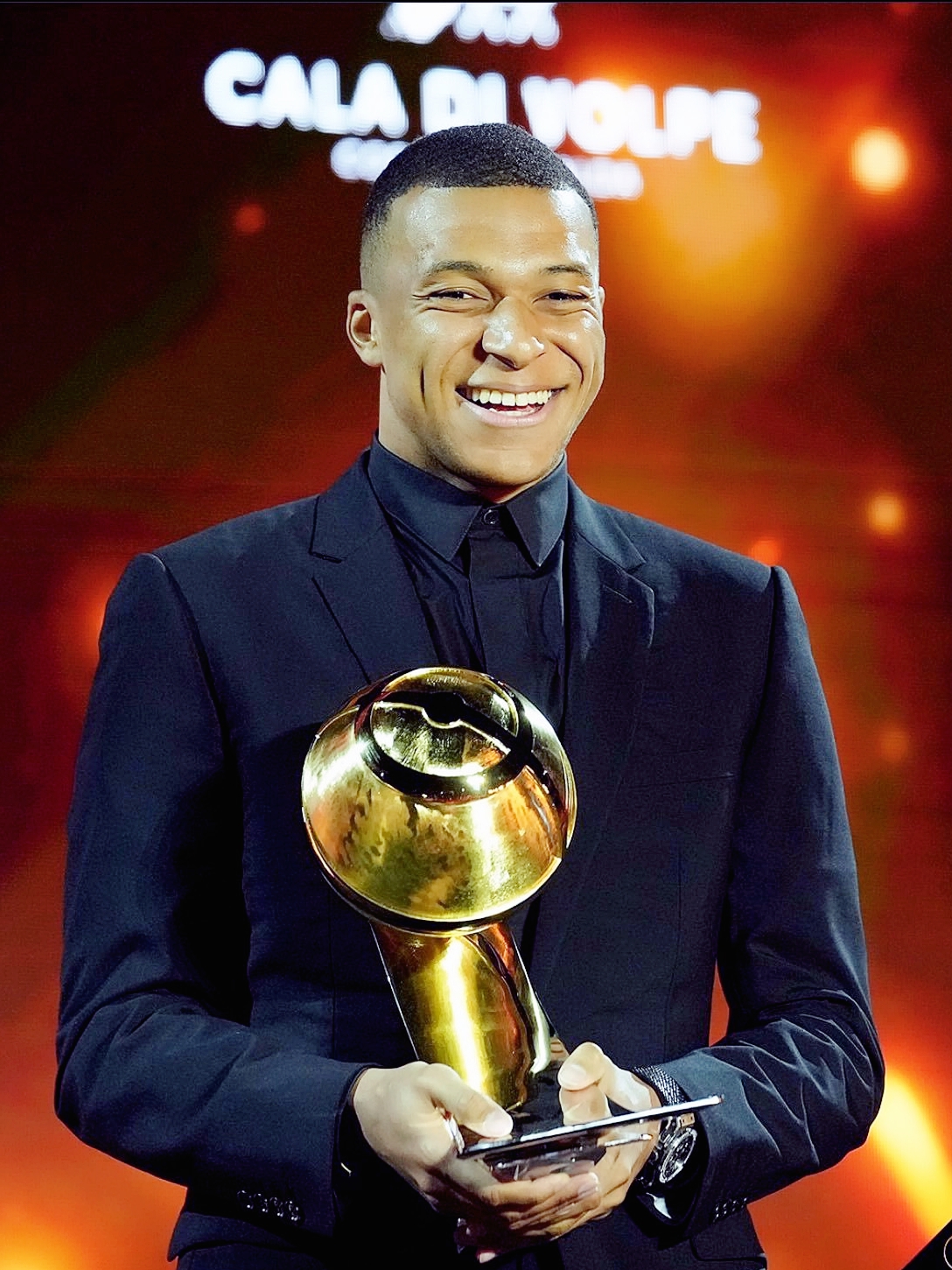 巴黎圣日耳曼球员姆巴佩接连取得进球的简单介绍 巴黎圣日耳曼球员姆巴佩接连取得进球的简单介绍