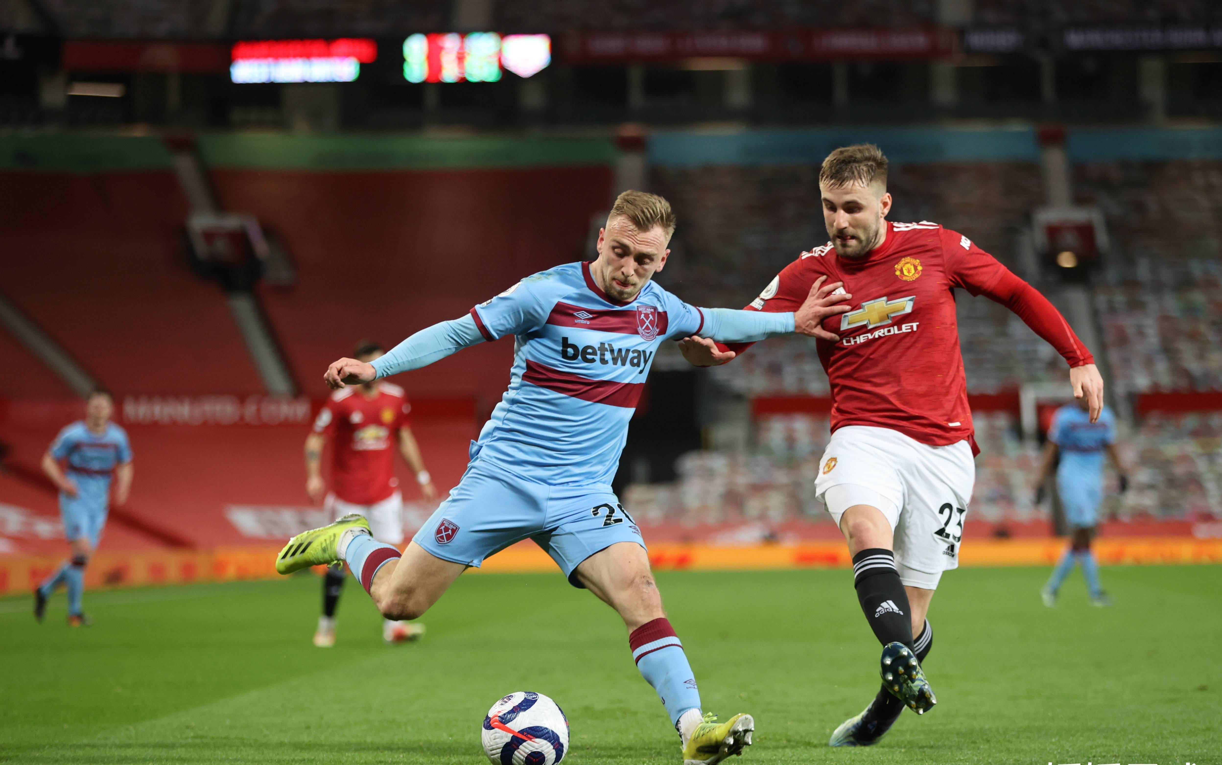 皇马主场横扫马洛卡,全队状态神勇 皇马主场横扫马洛卡,全队状态神勇