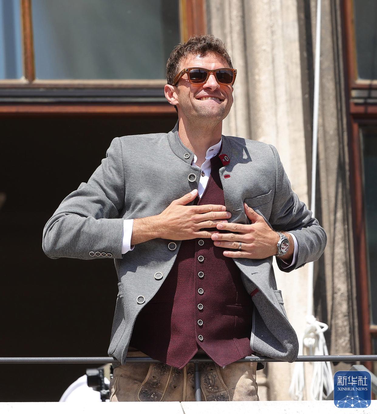 星空体育活动-拜仁慕尼黑主教练表示球队目标冠军的简单介绍