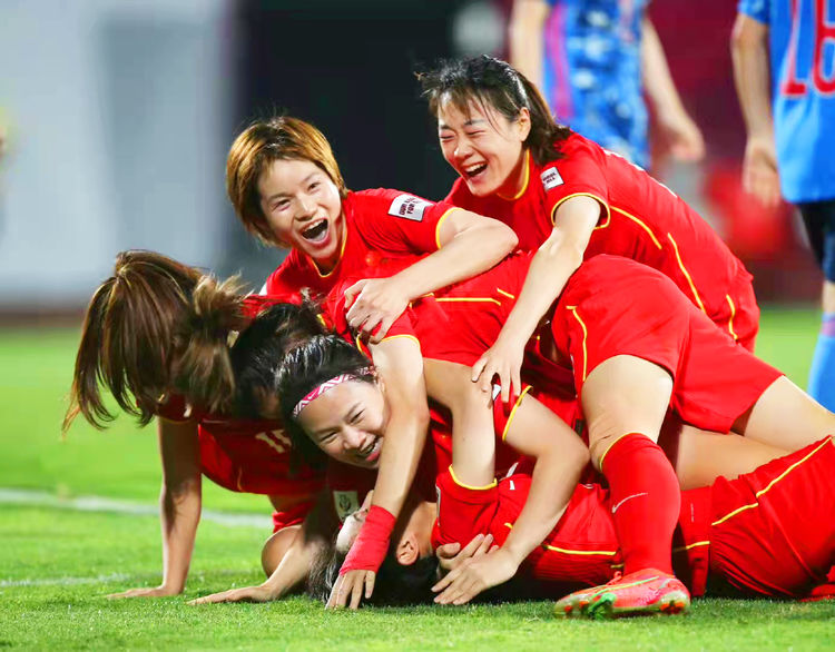 豪强对决颇具看点,谁能笑傲赛场的简单介绍 豪强对决颇具看点,谁能笑傲赛场的简单介绍