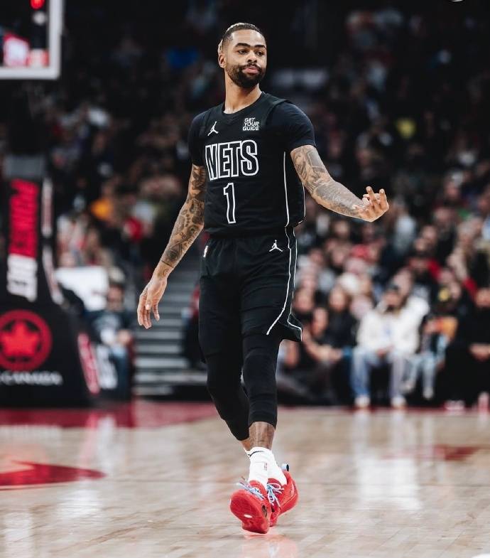 星空体育竞技-爵士遭遇连败，球队状态下滑令人担忧的简单介绍